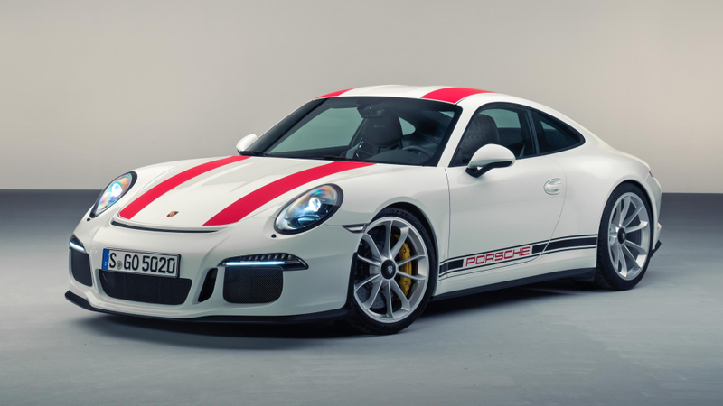 Illustration for article titled GT3 RS 4.0 vs. 911 R (vs. GT2 RS)